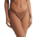 hanky-panky-brown-signature-lace-low-rise-thong-34428551