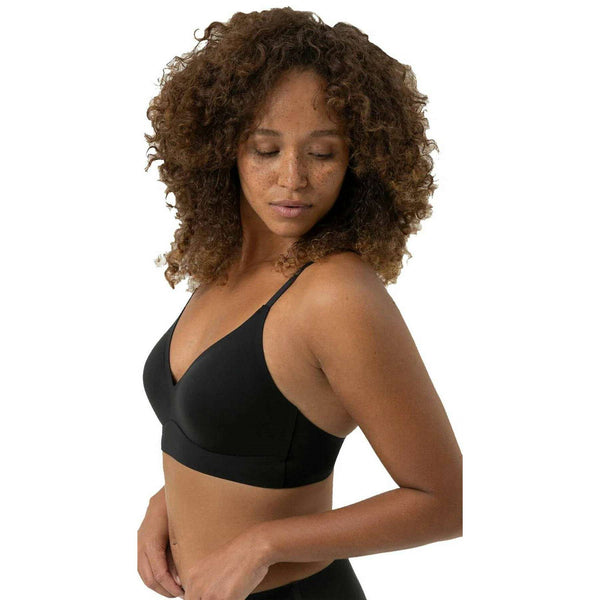 mey-black-simply-better-invisibles-triangle-bra-34493834