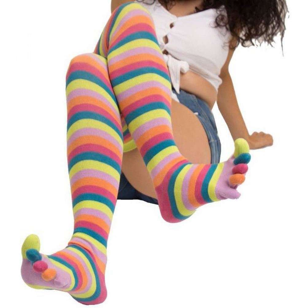 http://www.thesocksemporium.com/cdn/shop/products/toetoe-pink-essential-striped-over-the-knee-socks-31053924_1200x1200.jpg?v=1651851885