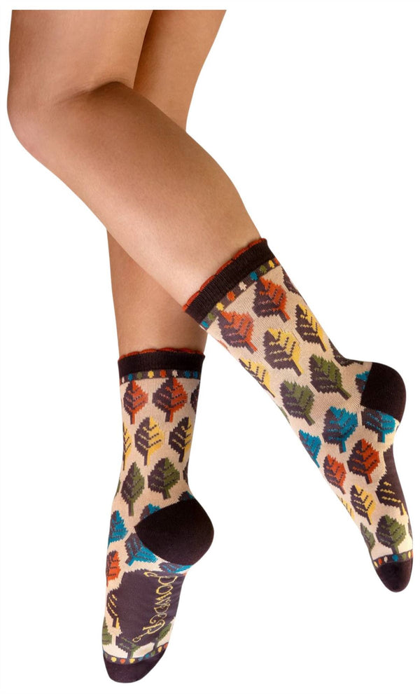 Powder Cream Leaves Ankle Socks