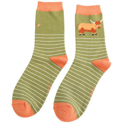 miss-sparrow-london-green-highland-cow-and-stripes-bamboo-socks-34596210