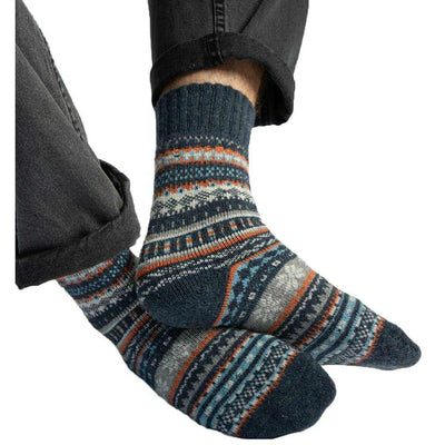 totes-toasties-navy-wool-blend-fair-isle-slippers-socks-34518149