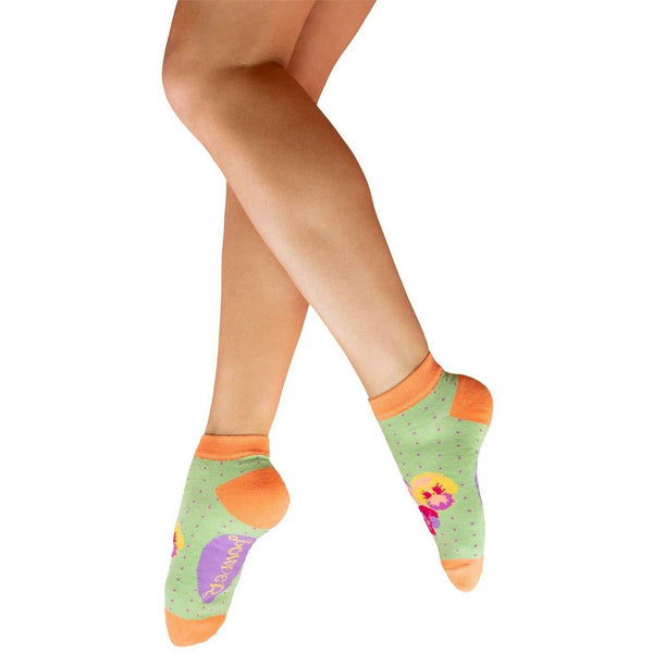 powder-green-spring-pansies-trainer-socks-35502674