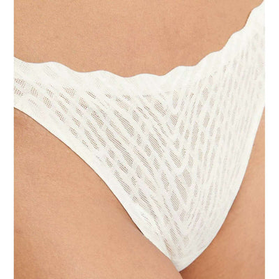 sloggi-white-zero-feel-bliss-string-thong-35023650