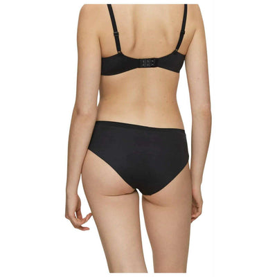 Triumph Black Body Make Up Soft Touch Hipster