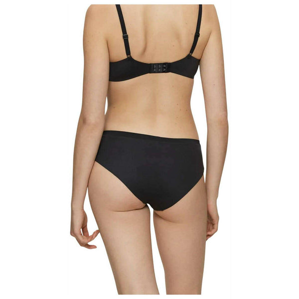 Triumph Black Body Make Up Soft Touch Hipster