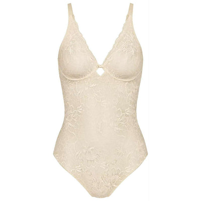 Triumph Cream Amourette Charm Body Shape