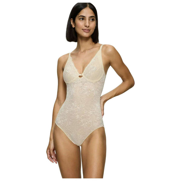 Triumph Cream Amourette Charm Body Shape