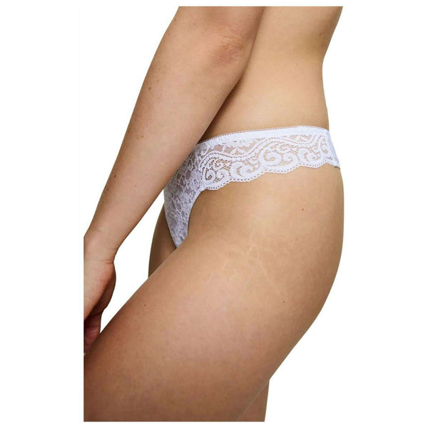 Triumph White Amourette Hipster String