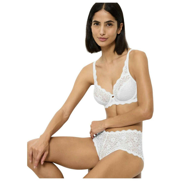 Triumph White Amourette Wired Lace Bra