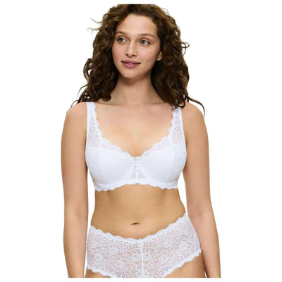 Triumph White Amourette Wired Padded Lace Bra