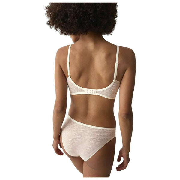 Triumph White Signature Sheer Non Wired Bra