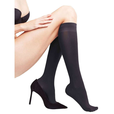 Falke Black Vitalize 40 Denier Knee-High Socks